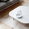 Fly sofabord med hvitoljet eik og hvit marmorplate