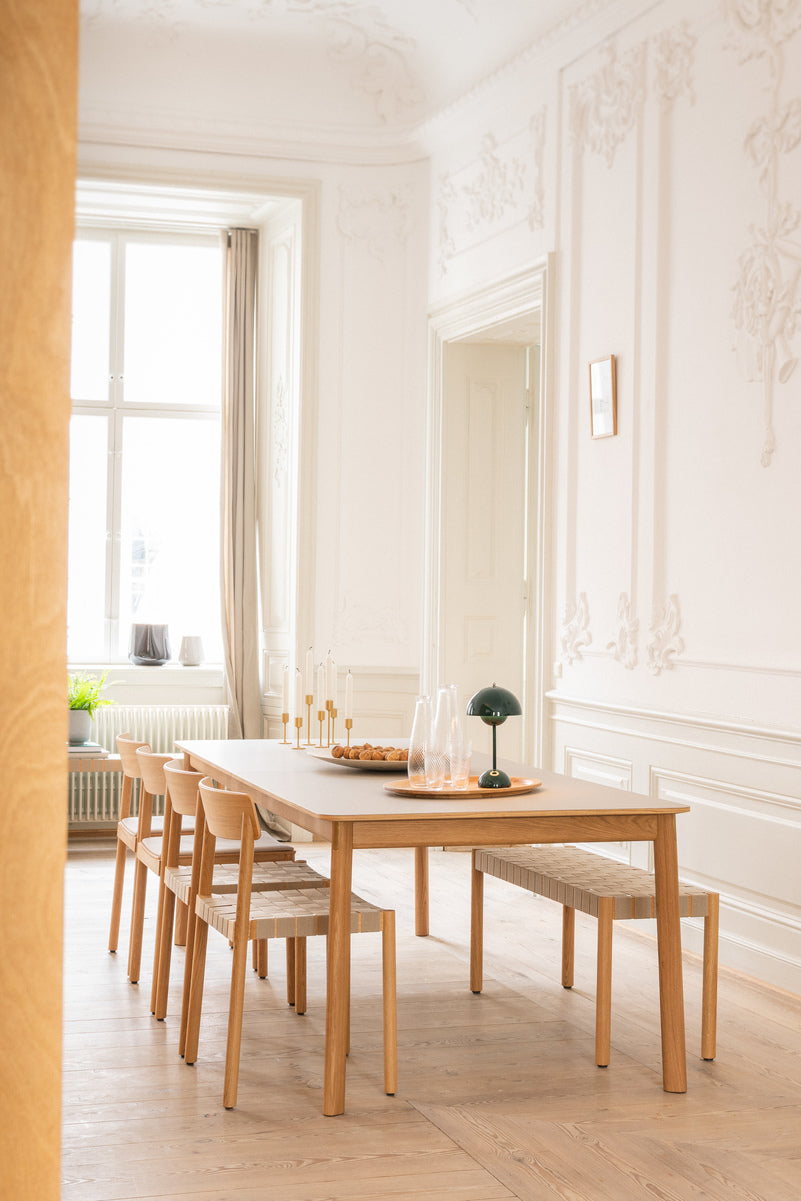 White Oiled Oak w. Beige Arizona 0748 Fenix Nano Laminate &amp; Brass
