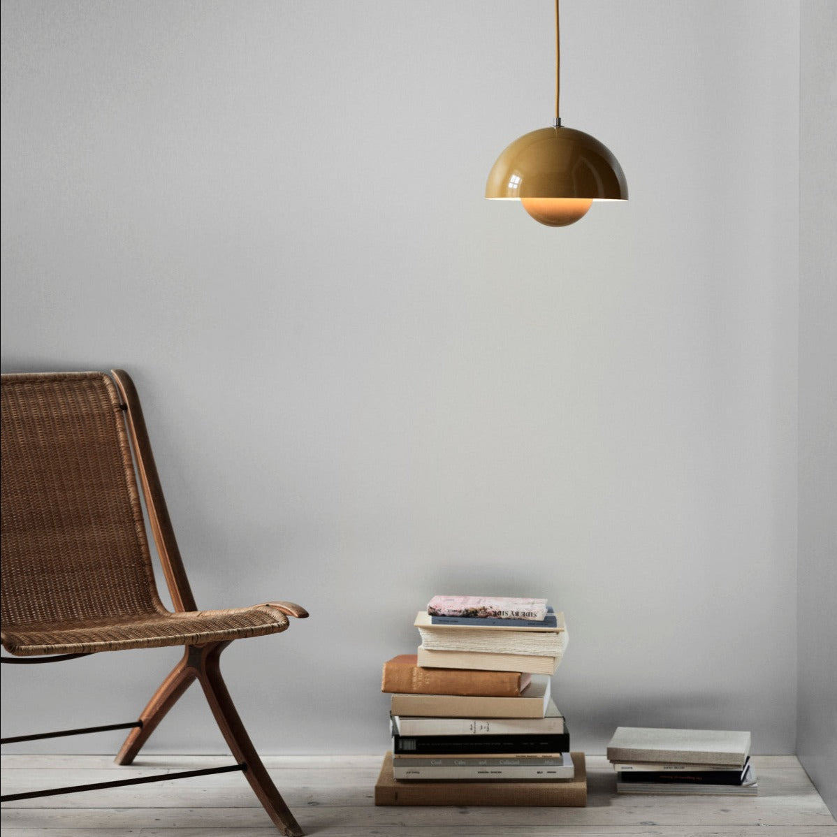 Flowerpot VP1 farge Mustard