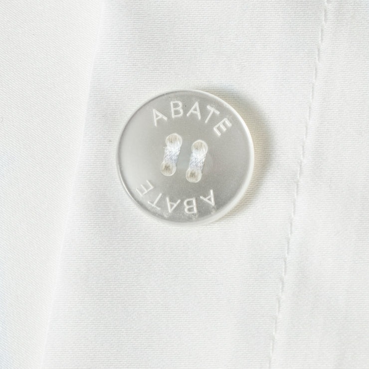 Dynetrekket har innvendt knappelukking ved fotenden for et renere design og økt holdbarhet.