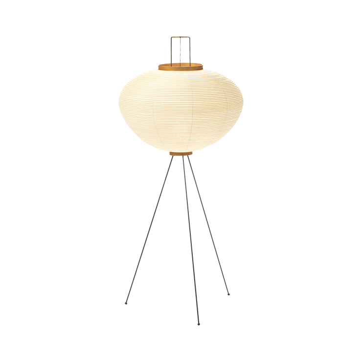 Lampen Akari stålampe 10A, er en del av en lampeserie som er designet av Isamu Noguchi i 1951 for Vitra.