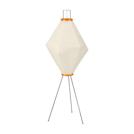 Stålampen Akari 13A, er en del av en lampeserie som er designet av Isamu Noguchi i 1951 for Vitra.