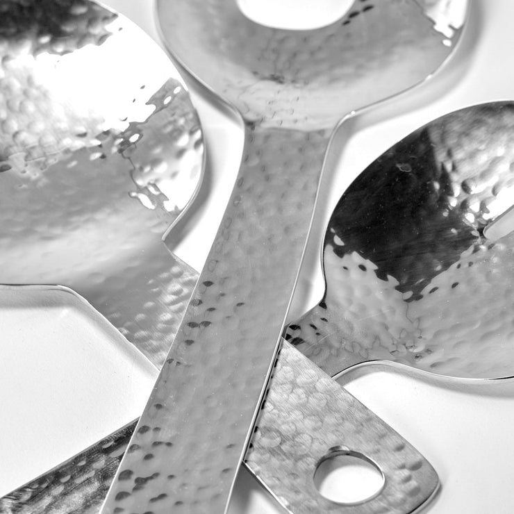 Serveringsgaffelen er del av en serie vakkert serveringsbestikk