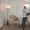 Gravity floor lamp kommer med fire forskjellige baser-