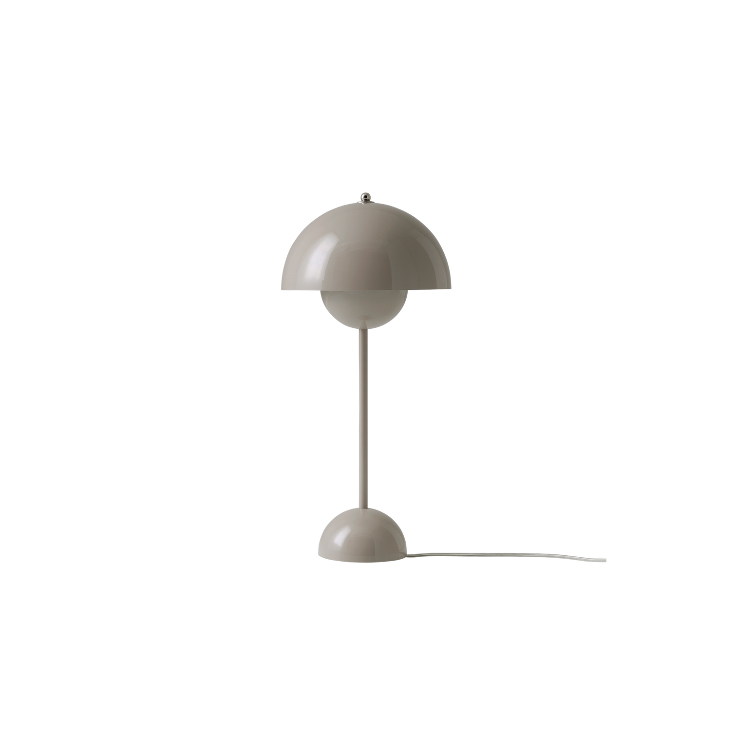 Selv om Panton designet for samtiden og utfordret alt som var av konversjonelle rammer, har designet hans blitt stående som evige og superkule klassikere.