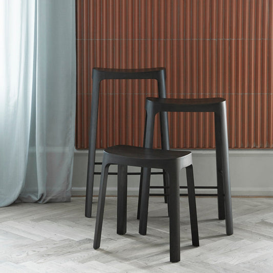 Crofton Stool svartpigmentert