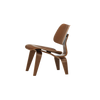 Eames Plywood LCM loungestol i valnøtt, fra Vitra er et nydelig møbel til stuen din.