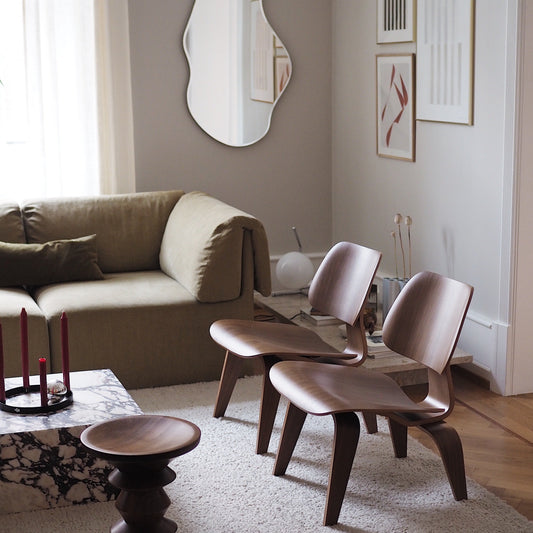 Denne lenestolen er designet etter formen på menneskekroppen, noe som gjør den like komfortabel som den nydelig.