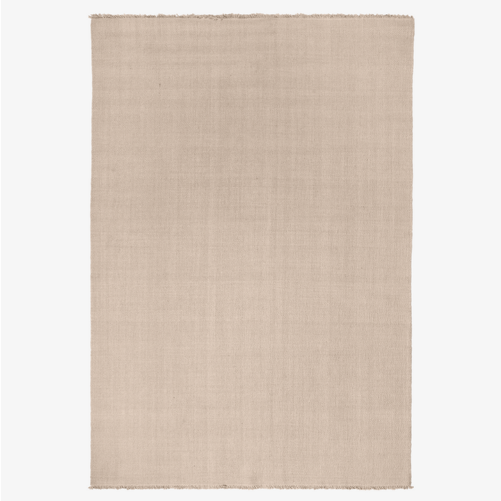 Found rug 04 beige sand / Sanded beige