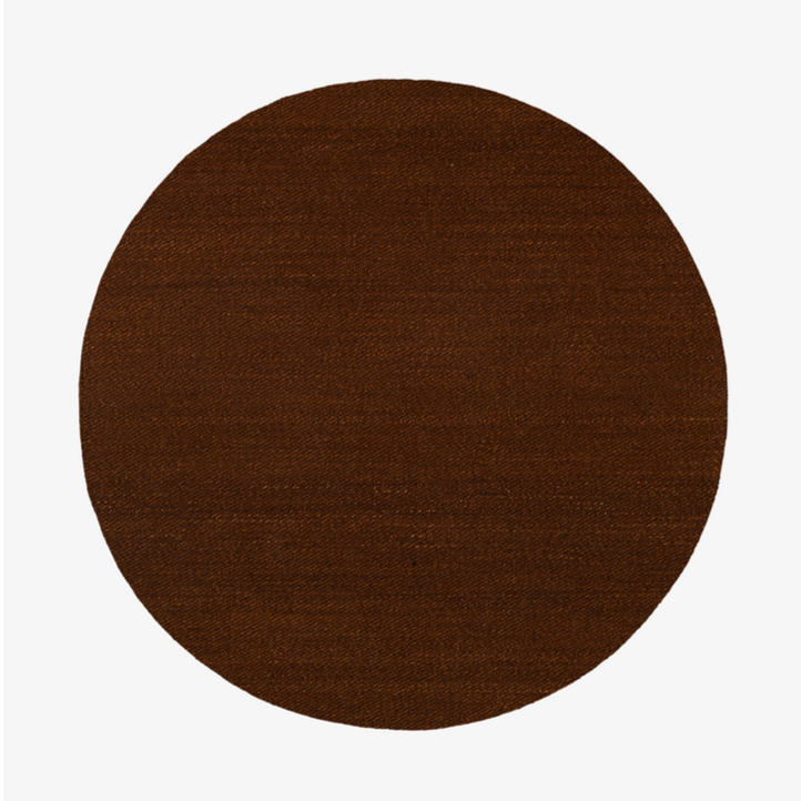 Found rug 5 i farge rusty iron - rustrødt rundt teppe i ren ull med 320 cm diameter