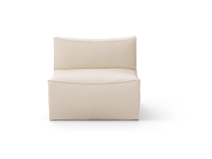 Off-white midtmodul small- Midtmodulen står fint både alene som stol, eller sammen med de øvrige modulene. Mål: B 95 x H 76 x D 95 cm