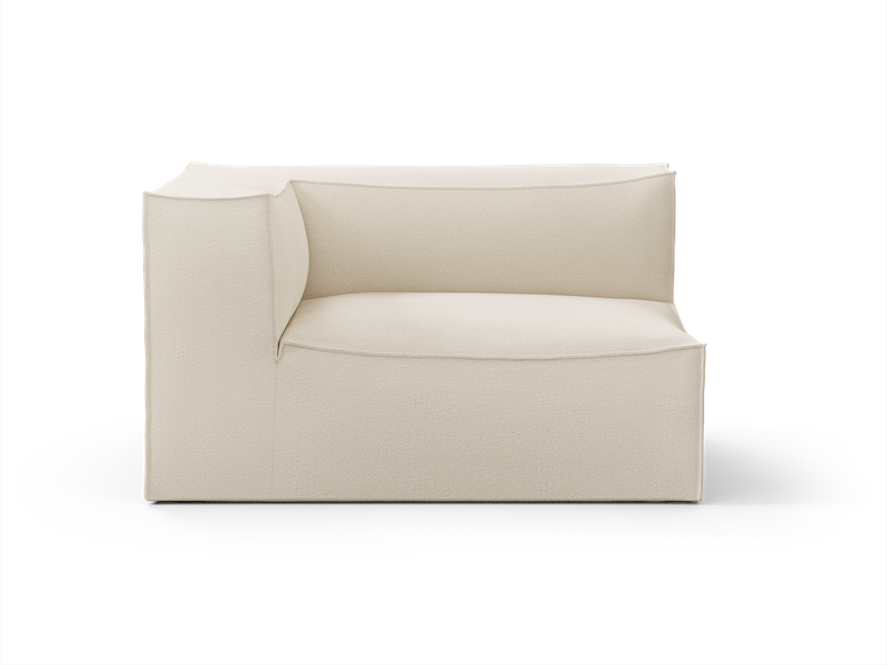 Off-white ende Large med armlene venstre - En romslig krok gir en god leseplass- om du bruker armlenet til armen eller til ryggstø. Mål: B 138 x H 76 x D 108 cm