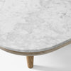 White oiled oak med Bianco Carrara