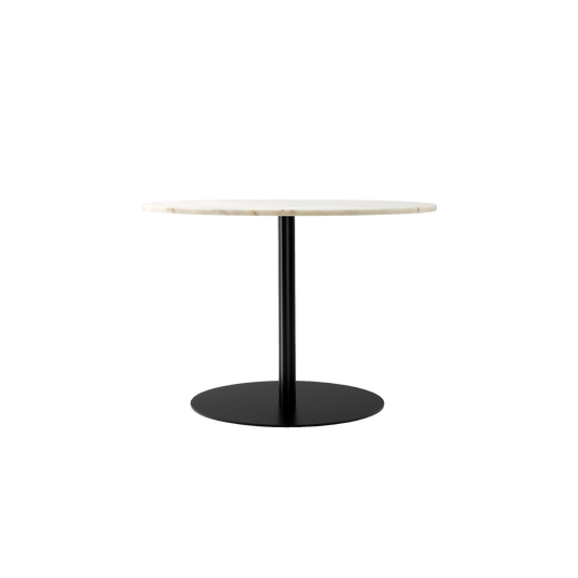 Spisebord Harbour Column Dining Table Marmor fra Menu, er et enkelt og delikat spisebord.