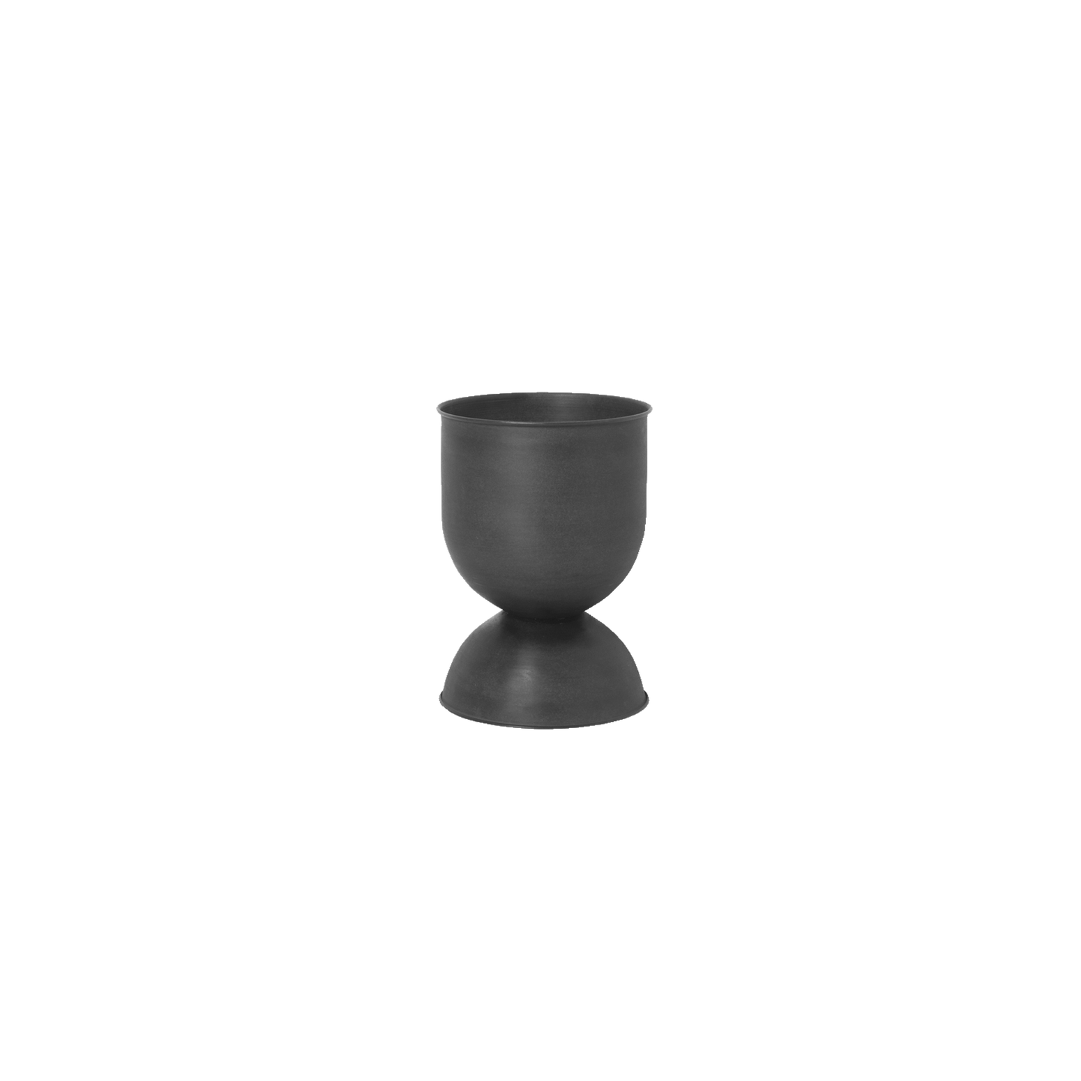 Hourglass er laget i metall og tåler utendørs bruk