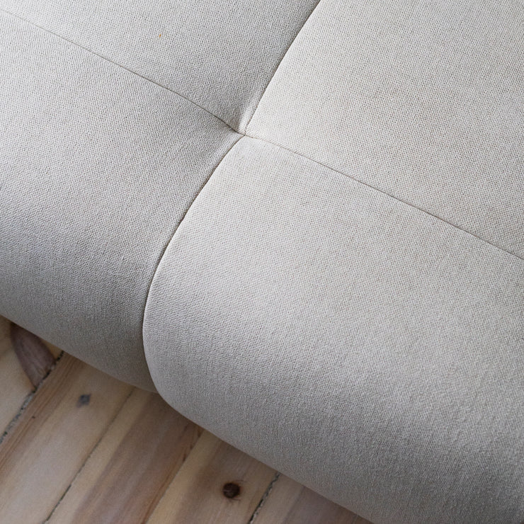 Quilton sofa i spesialtekstil – Hot Madison Reboot, prisgruppe 4