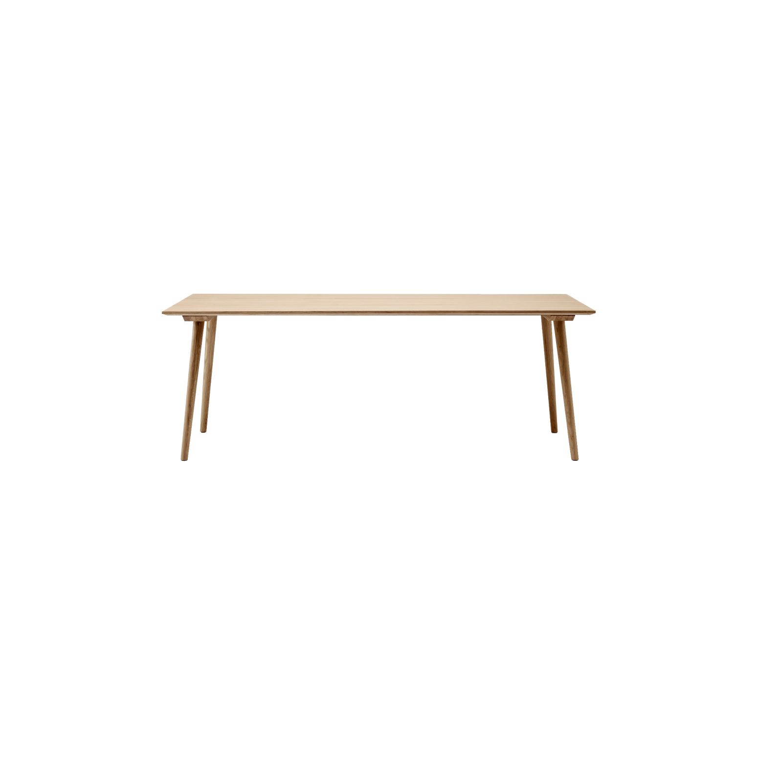 Spisebordet In Between table SK5 fra andTradition, I fargen Oak.