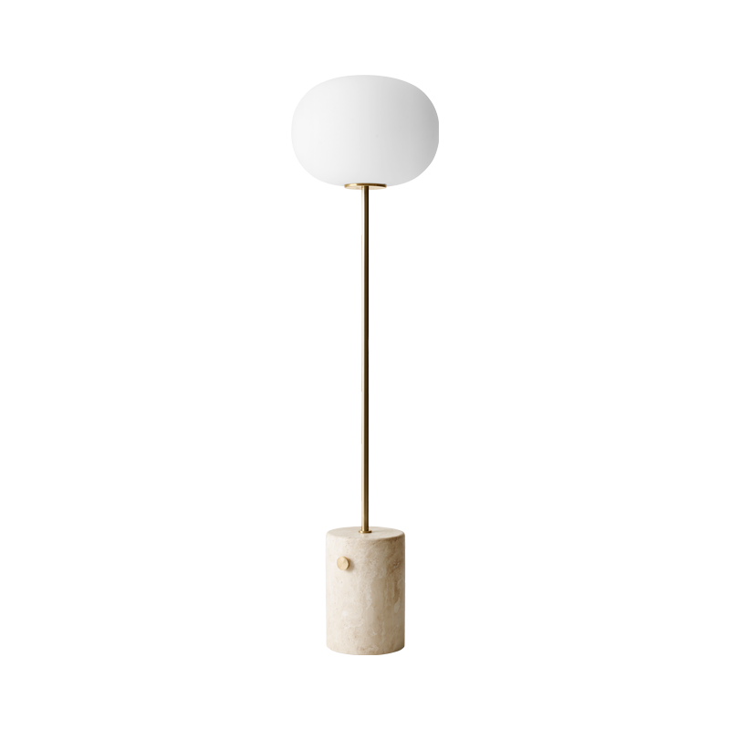 Beige travertinstein, messing og opalglass i vakker kombinasjon gjør dette til en tidløs og raffinert, dimbar gulvlampe som vil vekke oppmerksomhet i et hvert rom. JWDA er designet av den svenske arkitekten og designeren Jonas Wagell.