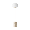 Beige travertinstein, messing og opalglass i vakker kombinasjon gjør dette til en tidløs og raffinert, dimbar gulvlampe som vil vekke oppmerksomhet i et hvert rom. JWDA er designet av den svenske arkitekten og designeren Jonas Wagell.