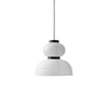 Lampen Formakami fra &amp;tradition, sender tankene tilbake til klassiske asiatiske rislamper som har gjenoppstått i en moderne estetikk.