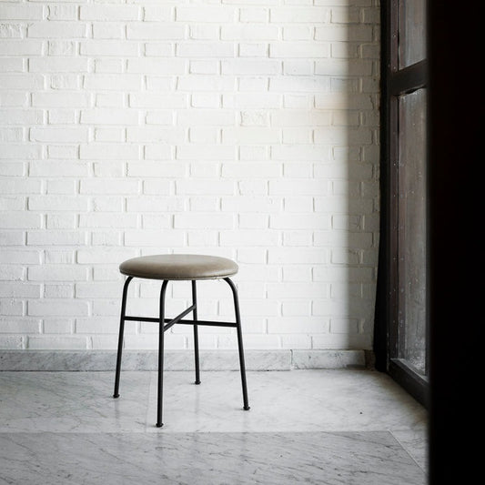 Krakk Afteroom Stool polstret 47cm