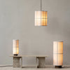 Hashira lampeserie kommer i flere varianter; enkel eller multippel pendel, bordlampe og gulvlampe