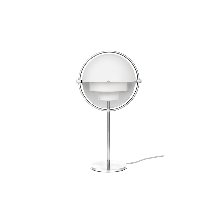 Bordlampen Multi-Lite lampen fra Gubi omfavner 70-tallet og den gylne æra innen dansk design.