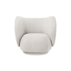 Lenestol Rico Lounge Chair fra Ferm Living i tekstilet Bouclé i fargen Off White (prisgruppe 3)