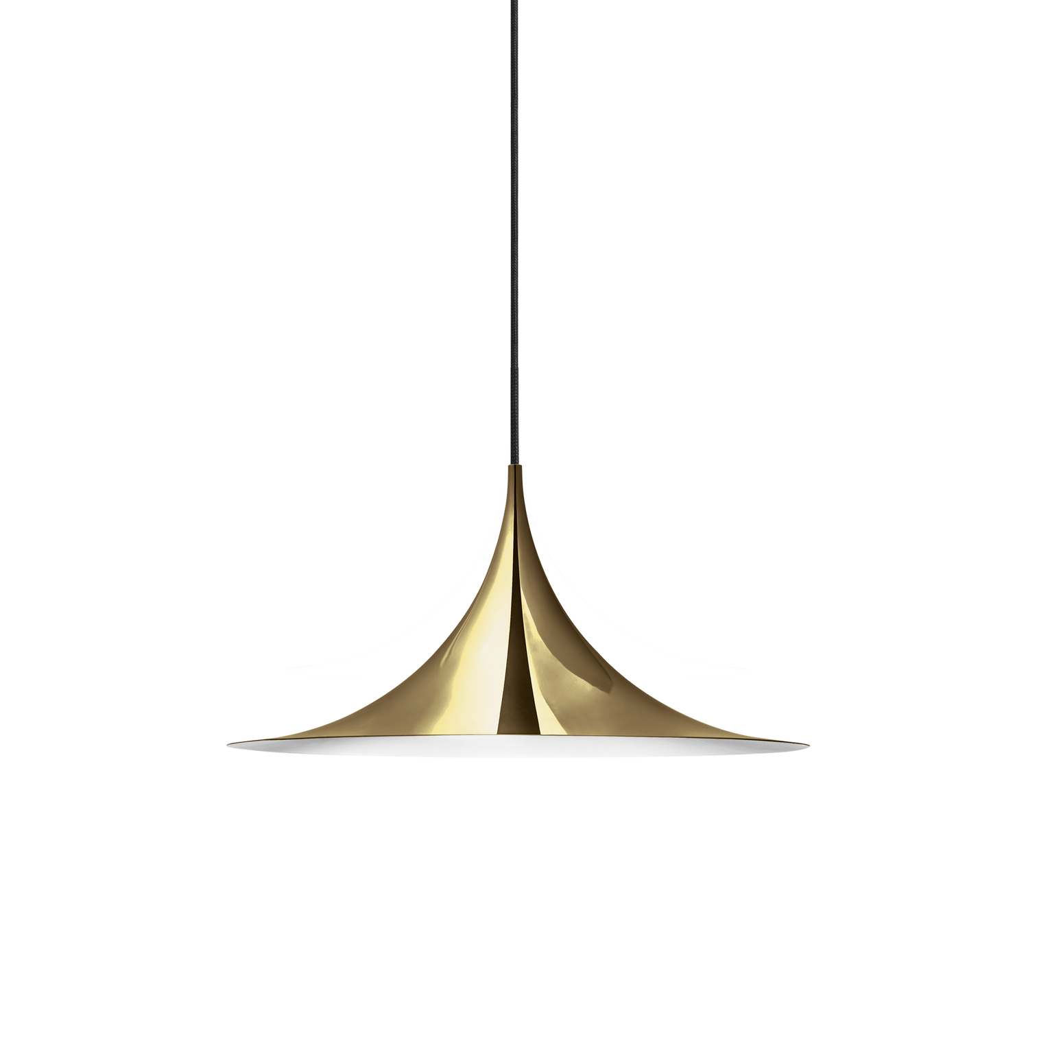 Taklampen Semi Pendant, fra Gubi har rene linjer og en geometrisk form, og henger nydelig over et spisebord.