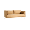 Sofa Silhouette 2-seter i tekstilet Linara 142, sømmer i cognacfarget skinn og bein i krom.