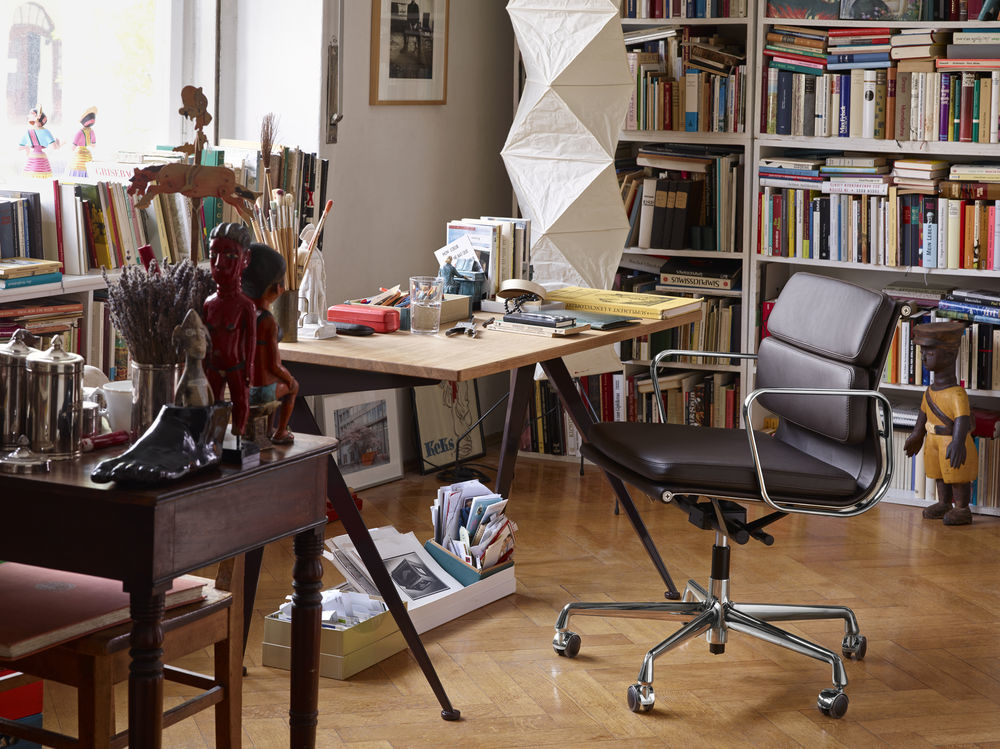 Ikoniske Soft Pad Chair hører hjemme på et velutstyrt hjemmekontor!
