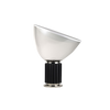 Den ikoniske og skulpturelle bordlampen Taccia, fra Flos, ble designet i 1958 av de legendariske designerne Achille og Pier Giacomo Castiglioni.