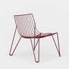 Tio Easy Chair fra Massproductions i fargen Wine Red.