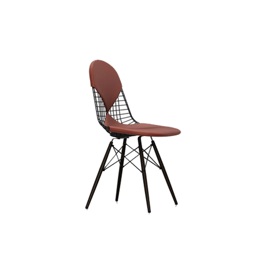Stolen Wire Chair DKW med skinnpolstring i den rødbrune fargen Brandy.