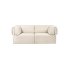 Wonder Sofa fra Gubi, er en moderne tolkning av 70-tallets loungemøbler. Sofaen er designet av stjerneduoen Space Copenhagen, og Wonder er en oppdatert, uformell, sjenerøs og leken modulsofa.