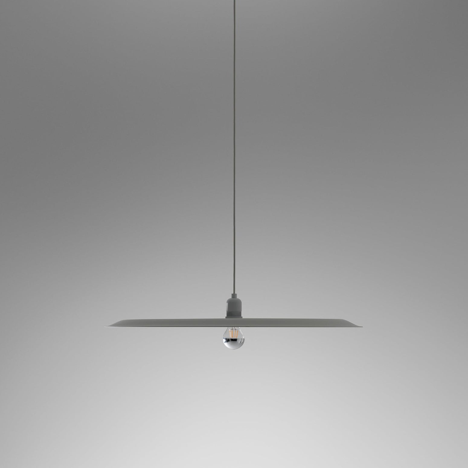 Alma suspension w171 Hvit fra Wästberg. 3 m ledning og takkopp medfølger