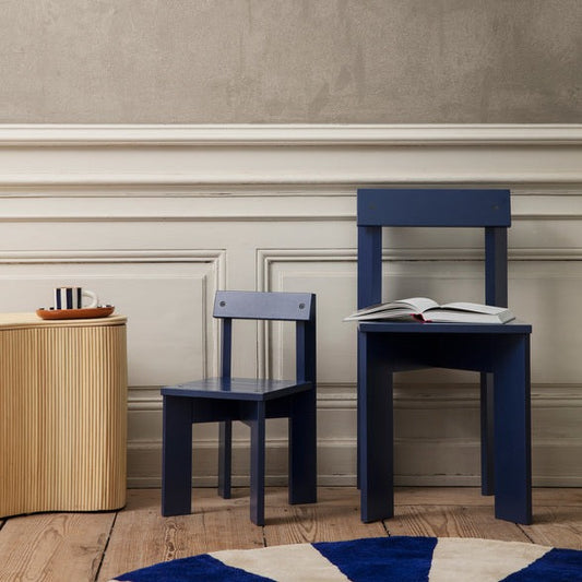 Denne stolen har ikke bare et dekorativt design, den er også en komfortabel sitteplass for de små.