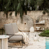 2-seter utesofa Desert Dolce i Dark Sand / gråbeige med svart understell fra Ferm Living.