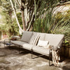 3-seter utesofa Desert Dolce i Dark Sand / gråbeige med svart understell fra Ferm Living.