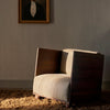 Stuas nye midtpunkt: Rum Lounge Chair. Her i tekstilet "Rich Linen".
