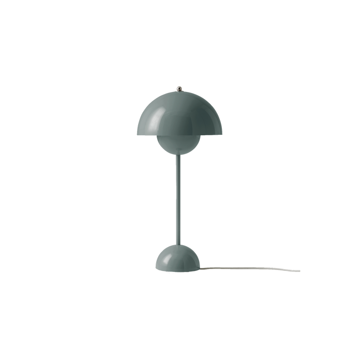 Selv om Panton designet for samtiden og utfordret alt som var av konversjonelle rammer, har designet hans blitt stående som evige og superkule klassikere.