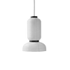 Lampen Formakami fra &amp;tradition, sender tankene tilbake til klassiske asiatiske rislamper som har oppstått i en moderne estetikk.