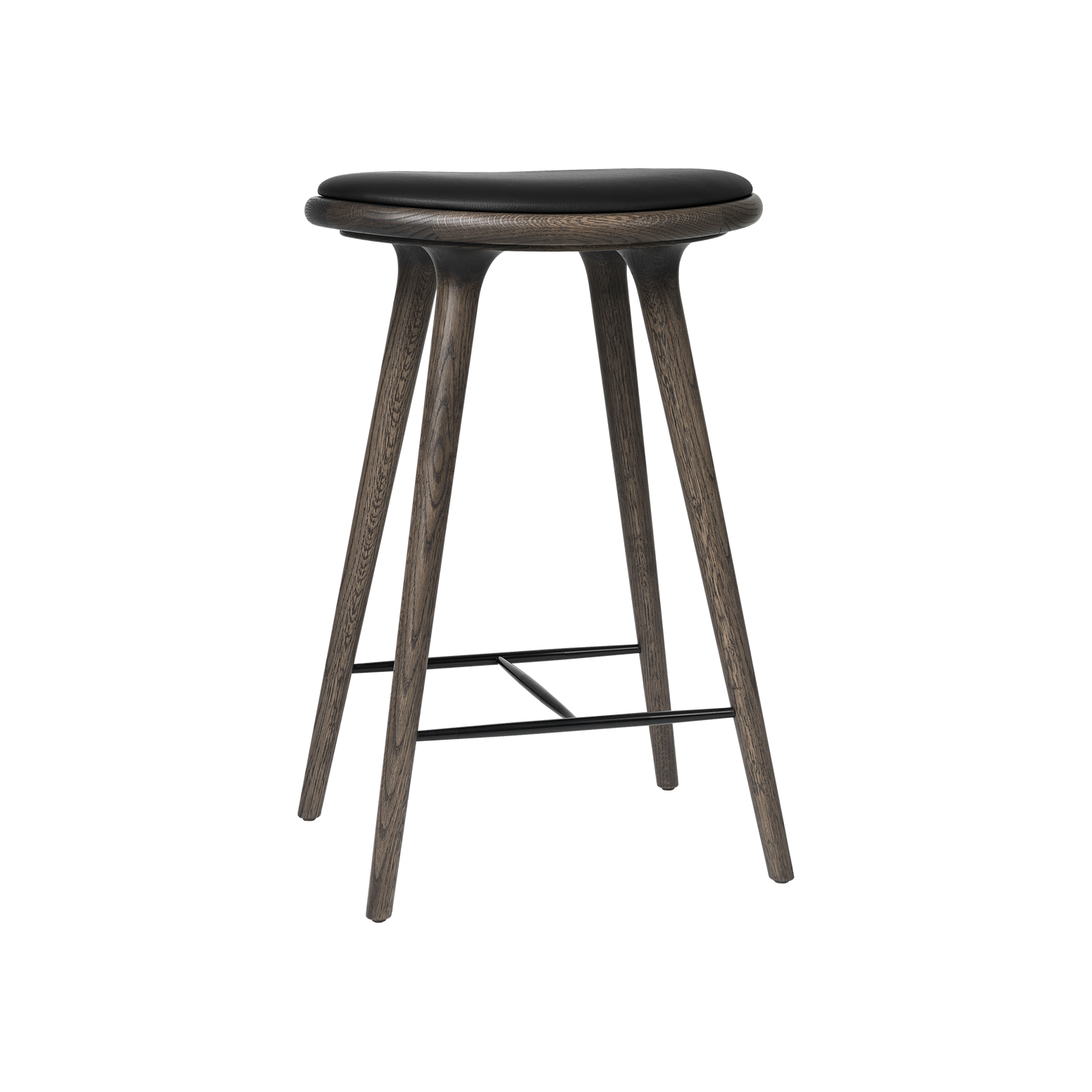 Høyde 74 cm . Treverket av eik er behandlet slik at fargen er mørk og grålig.
