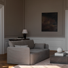 Sofa med stilrent og klassisk design, med avtagbart trekk. Praktisk og fint!